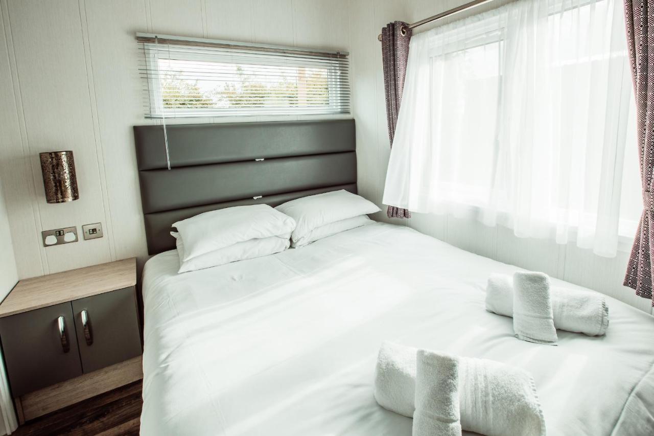 Hideaway By Liv Retreats Hotel Southrey  ภายนอก รูปภาพ